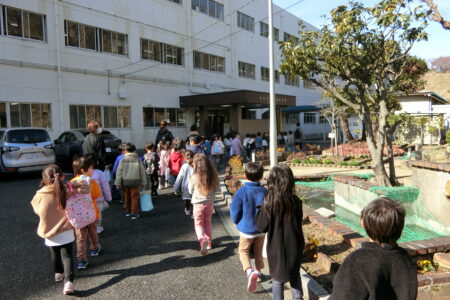 江波小学校見学・交流会