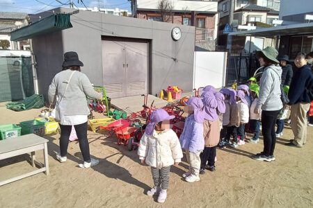 聖モニカ幼稚園へ♪（２歳児・満３歳児）①